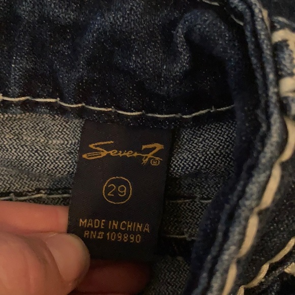 Seven capris - Picture 3 of 3